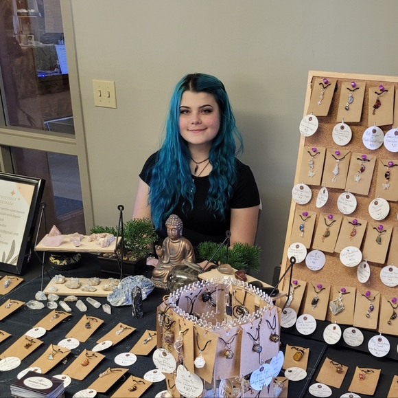 The Face Behind Intuitively Intricate - Picture 2 of 3